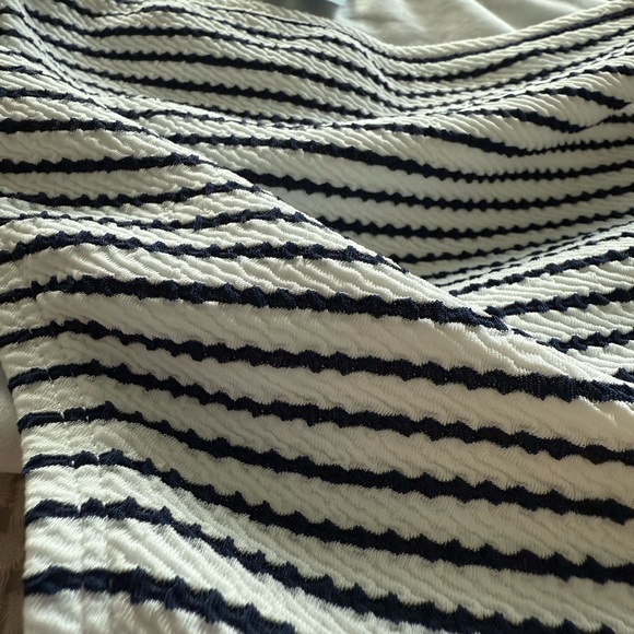 NEW Shade & Shore Navy and‎ White Striped Bikini Bottom Size M - Picture 8 of 8